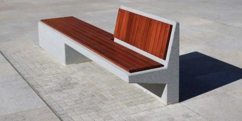 Скамейки уличные со спинкой и без: что выбирают дизайнеры общественных зон
